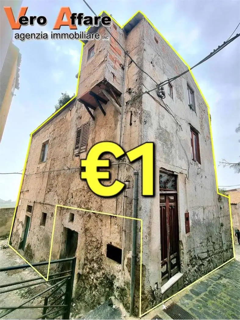 Casa indipendente in vendita a Sutera