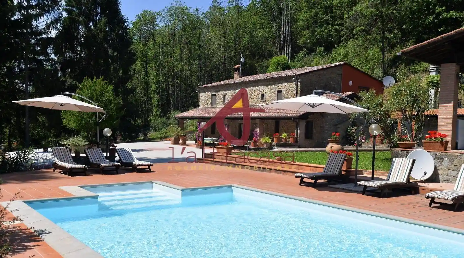 Rustico - Casale in vendita a Pescia