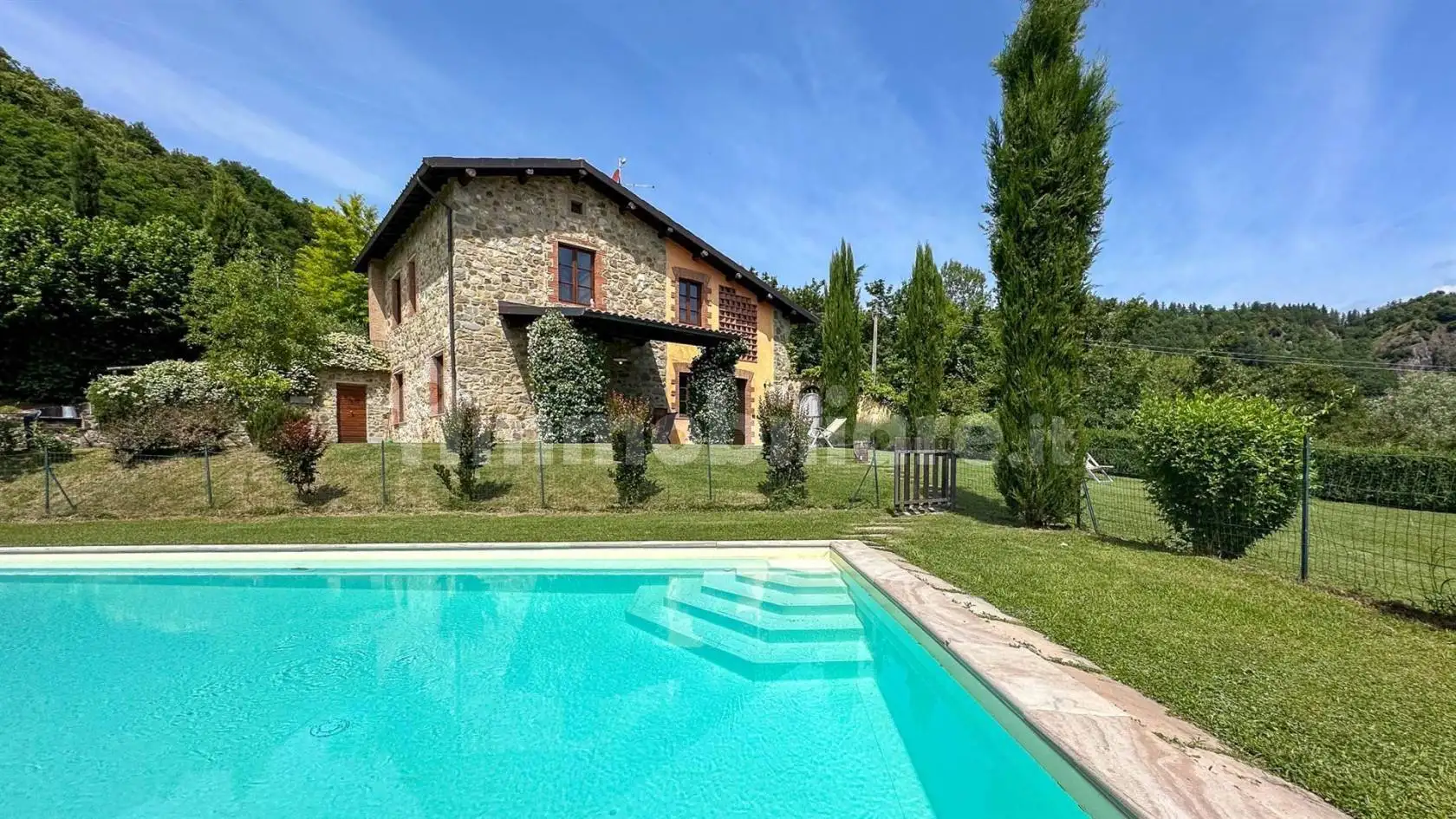 Rustico - Casale in vendita a Camporgiano