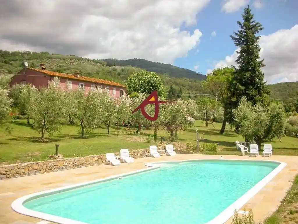 Rustico - Casale in vendita a Pistoia