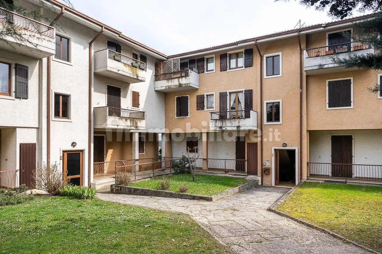 Quadrilocale via Lessini 65, Centro, Cerro Veronese - foto 3