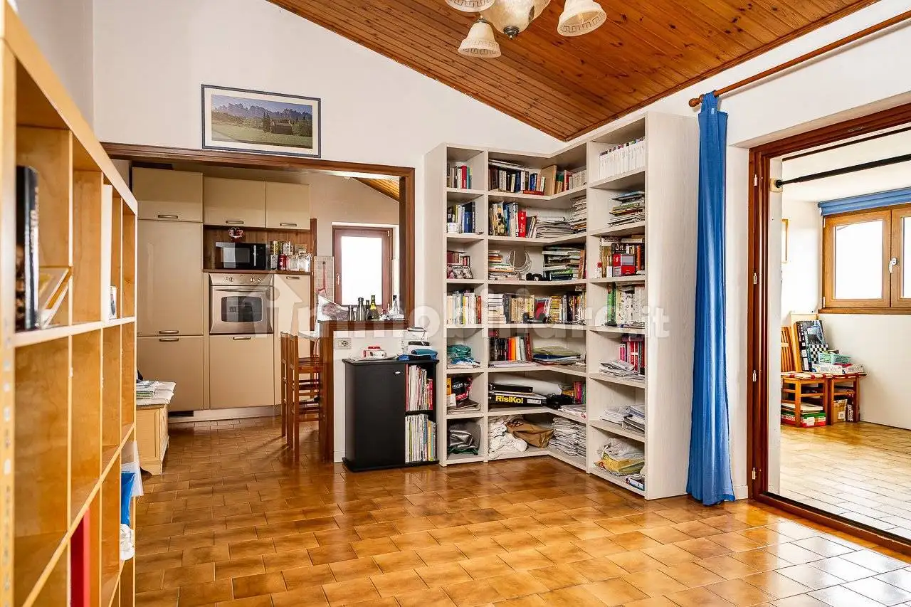 Quadrilocale via Lessini 65, Centro, Cerro Veronese - foto 4