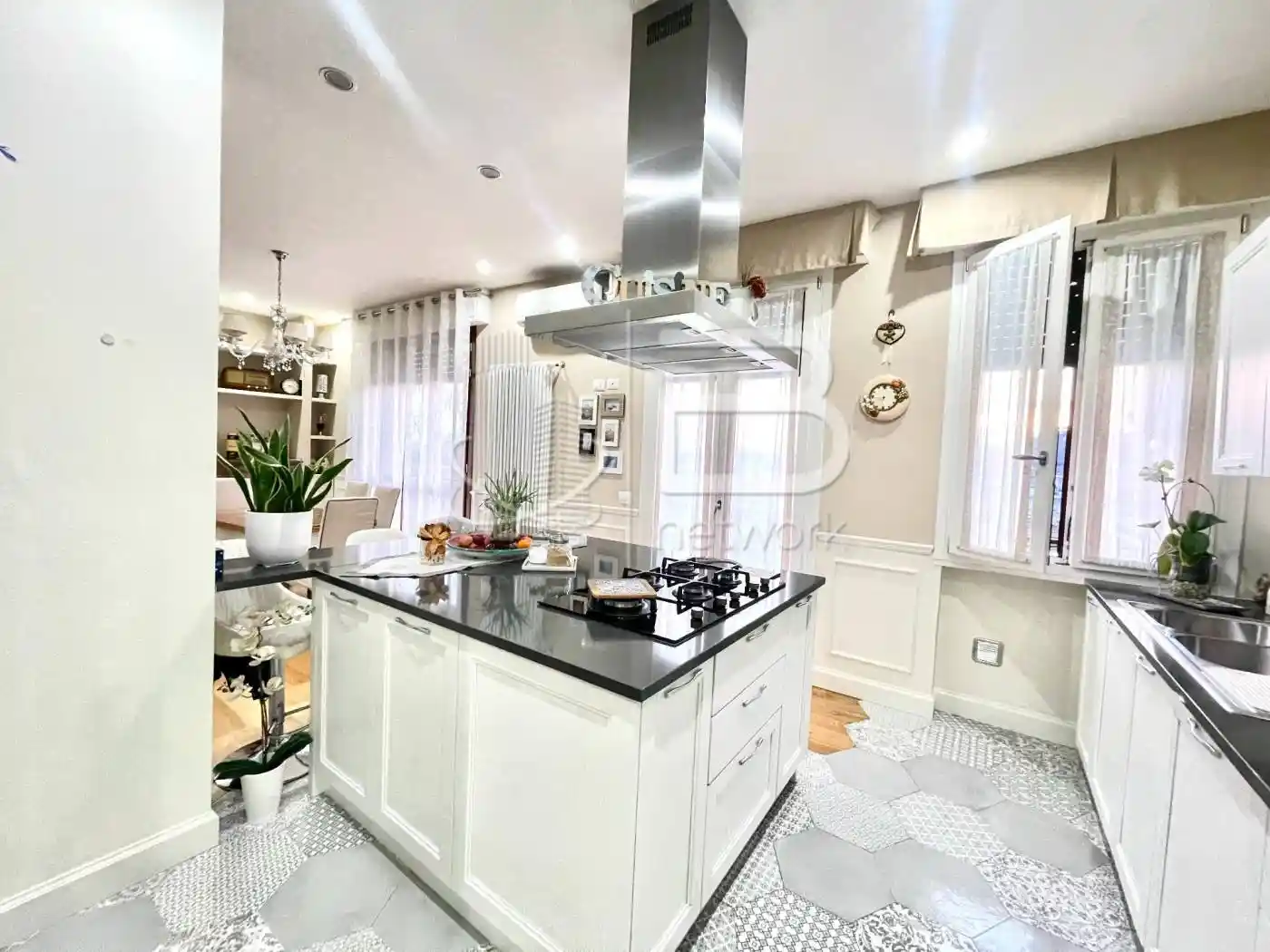 Appartamento in vendita a Massa e Cozzile