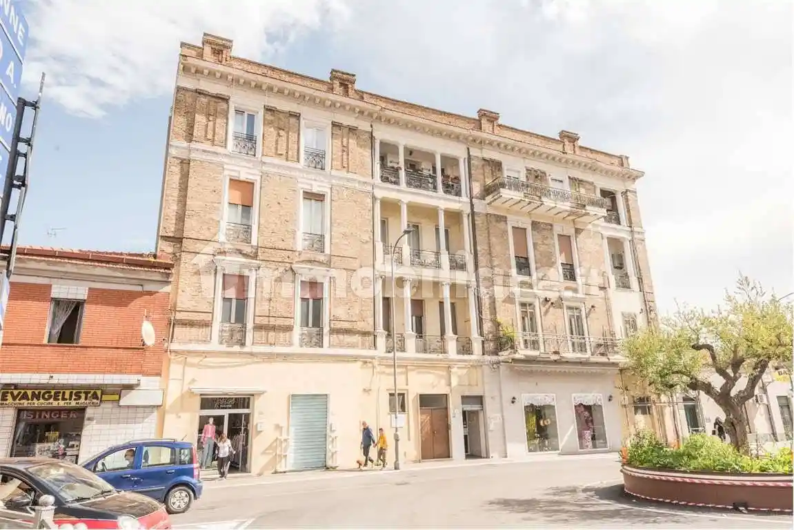 Quadrilocale corso Umberto , 65, Centro, Montesilvano - foto 2