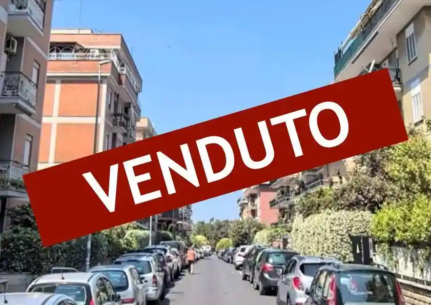 Appartamento in vendita a Roma