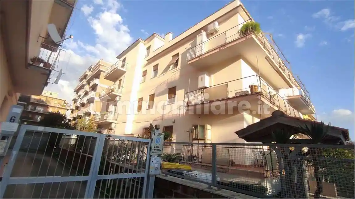 Appartamento in vendita a Pomezia