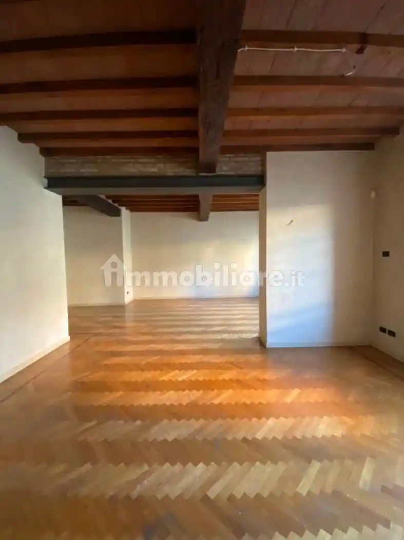 Appartamento in affitto a Parma