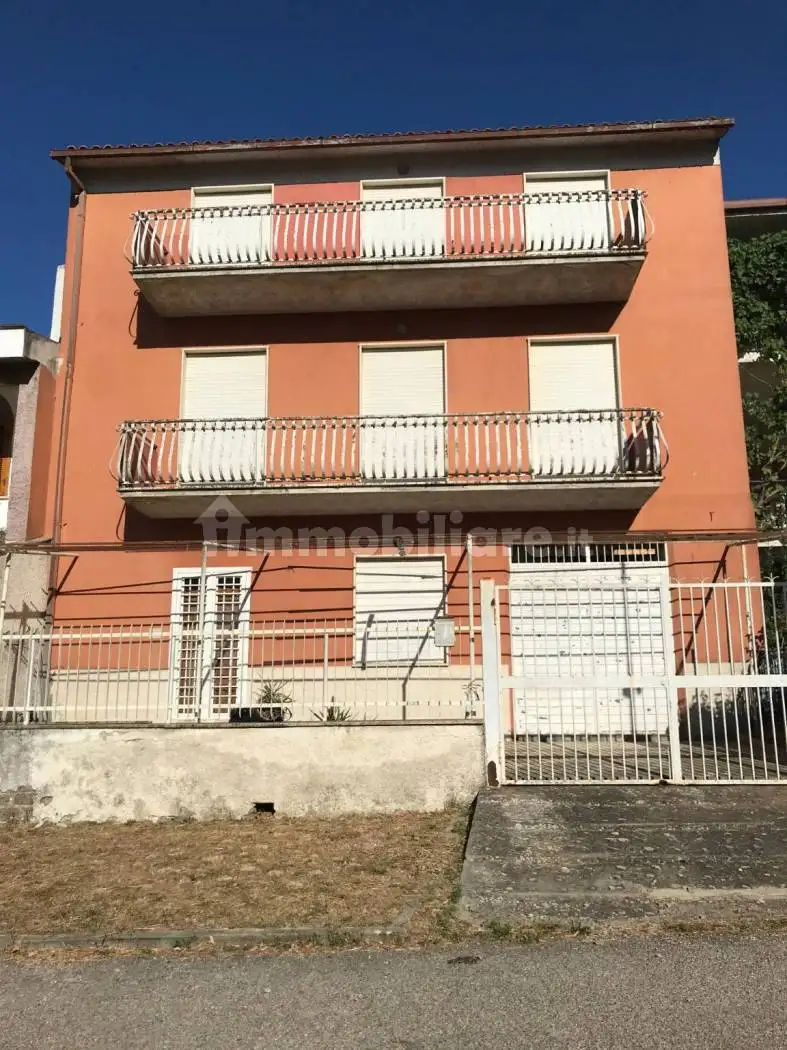 Terratetto plurifamiliare via della Repubblica, Calcata