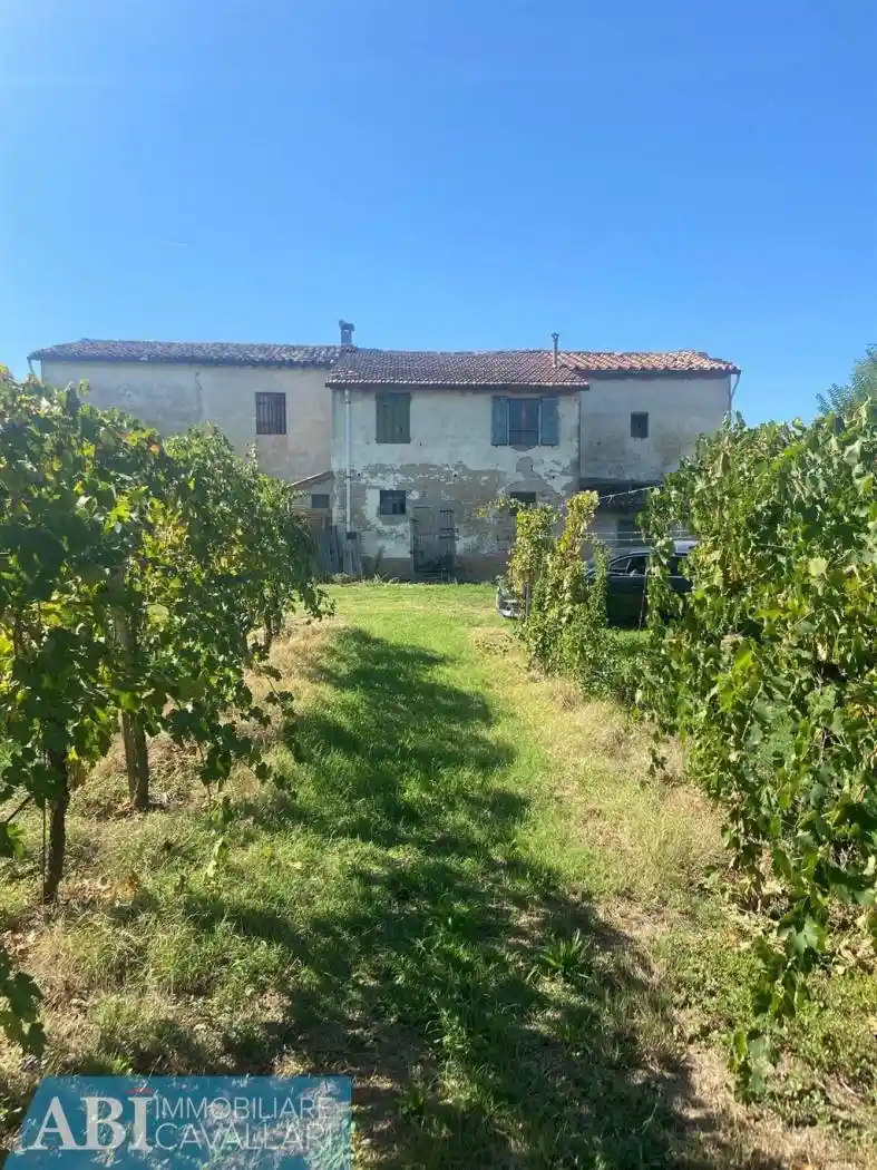 Casa indipendente in vendita a Faenza