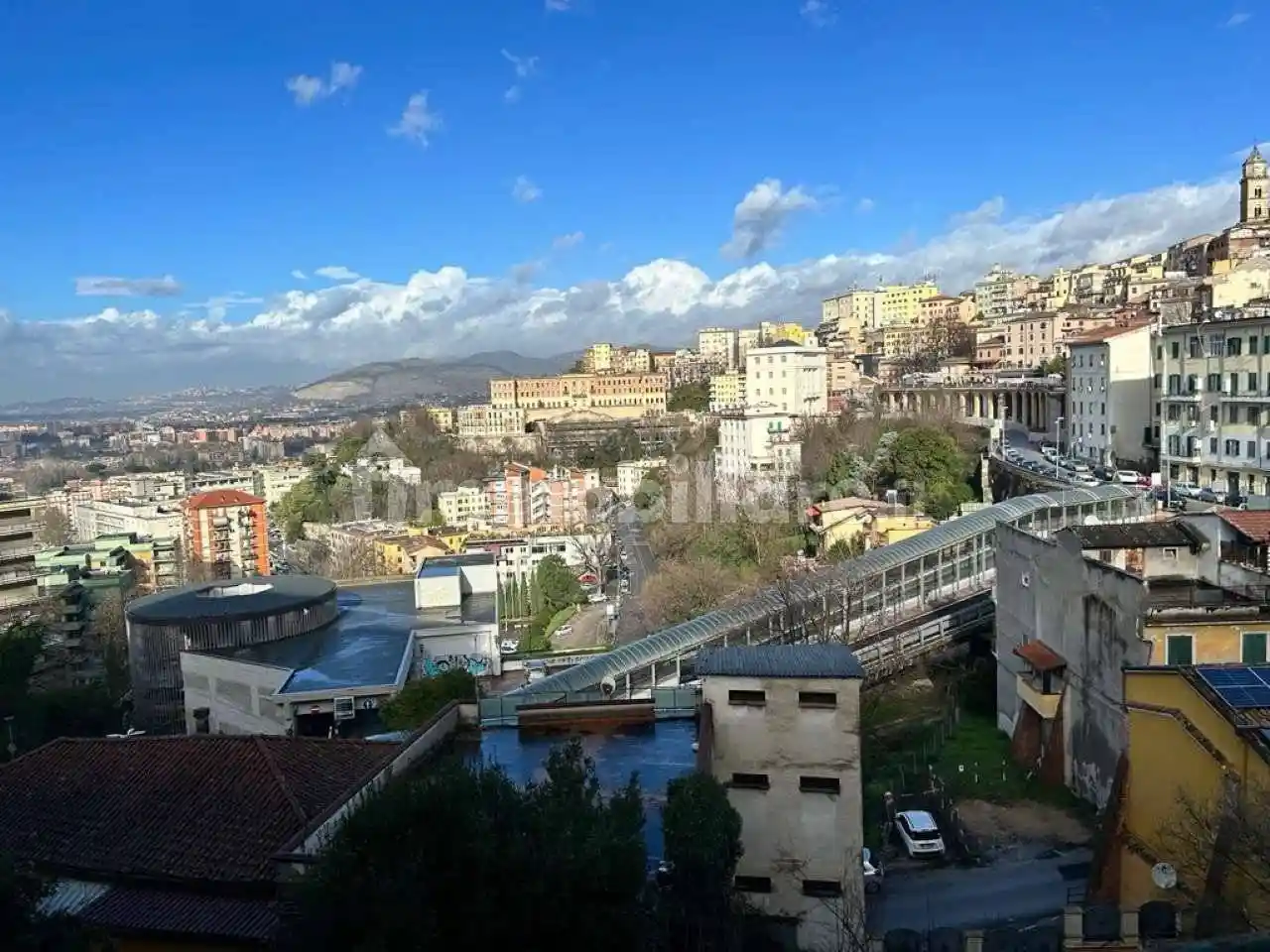Casa indipendente in vendita a Frosinone