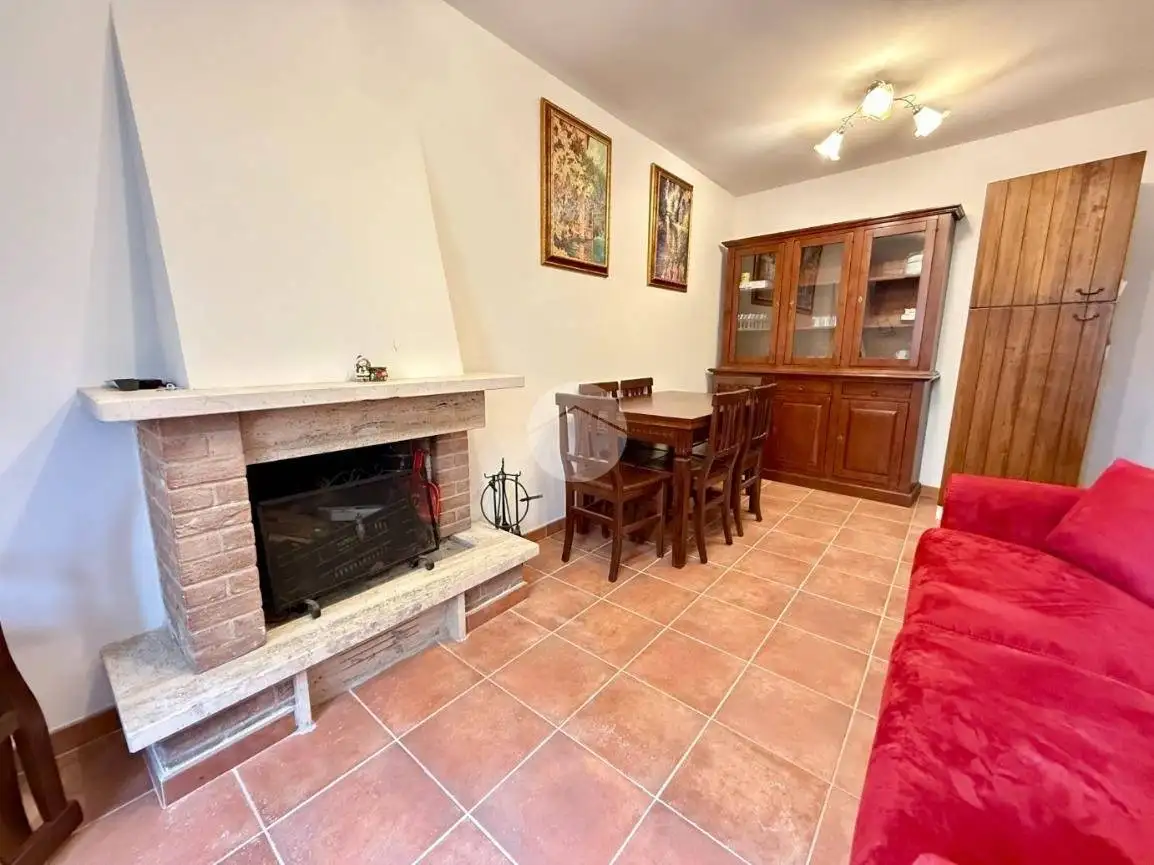 Casa indipendente in vendita a Rocca di Mezzo