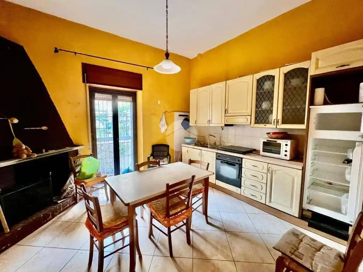 Quadrilocale via Spirito Santo 35, Centro Storico, Cosenza - foto 4