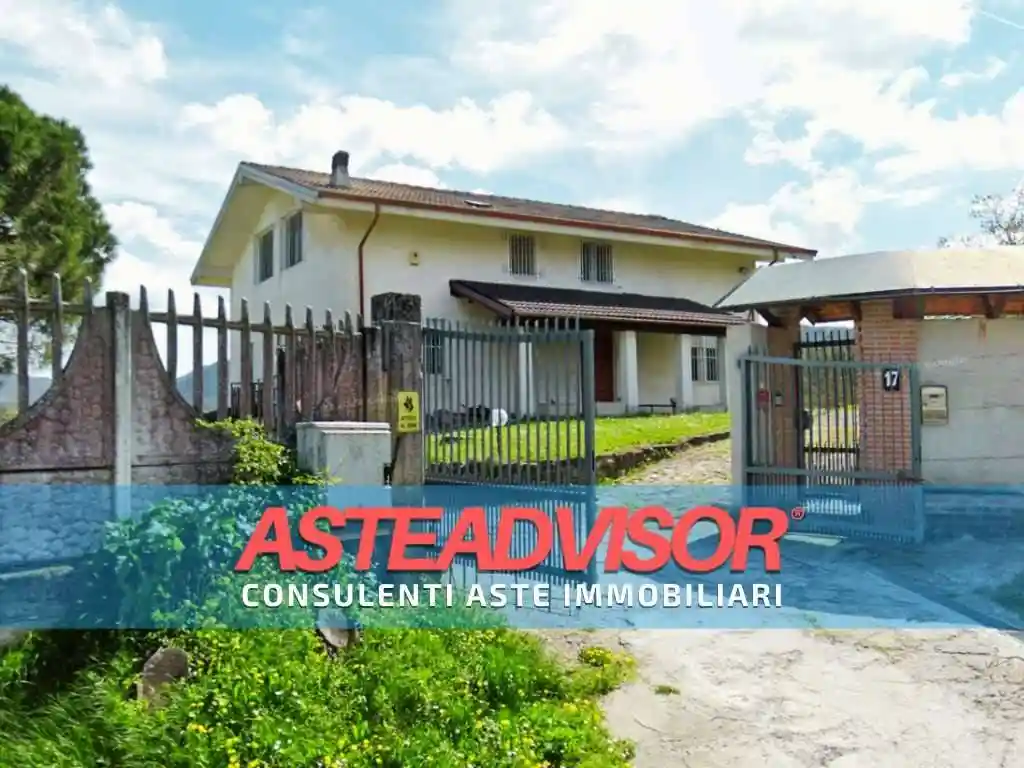 Villa in asta a Avolasca