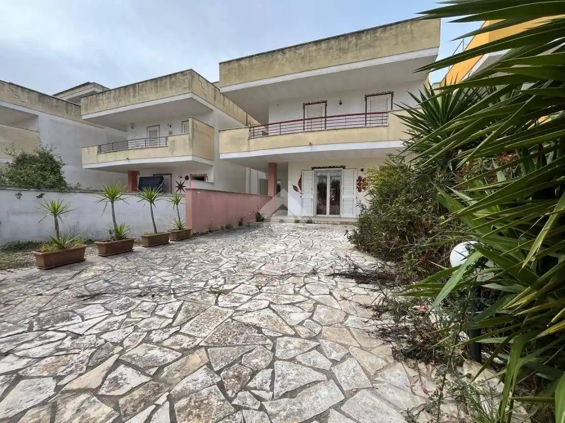 Villetta a schiera in vendita a Sannicola