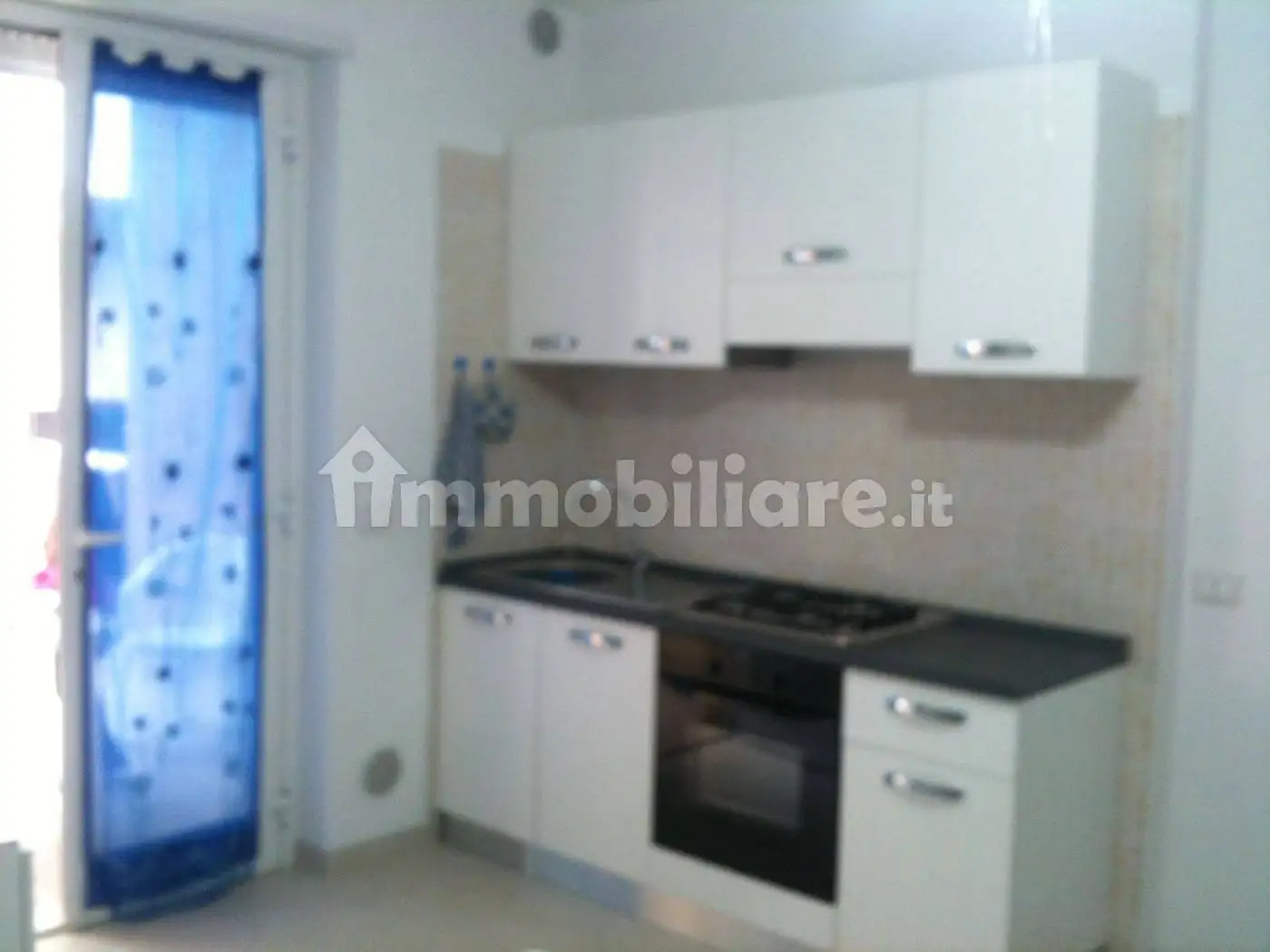 Palazzo - Edificio in Affitto - foto 2