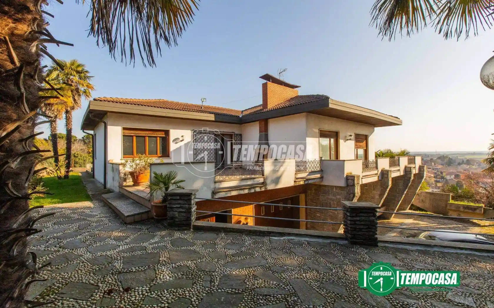 Villa in vendita a Bellinzago Novarese