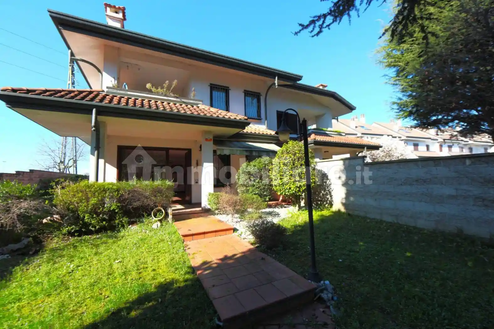Villa in vendita a Castellanza