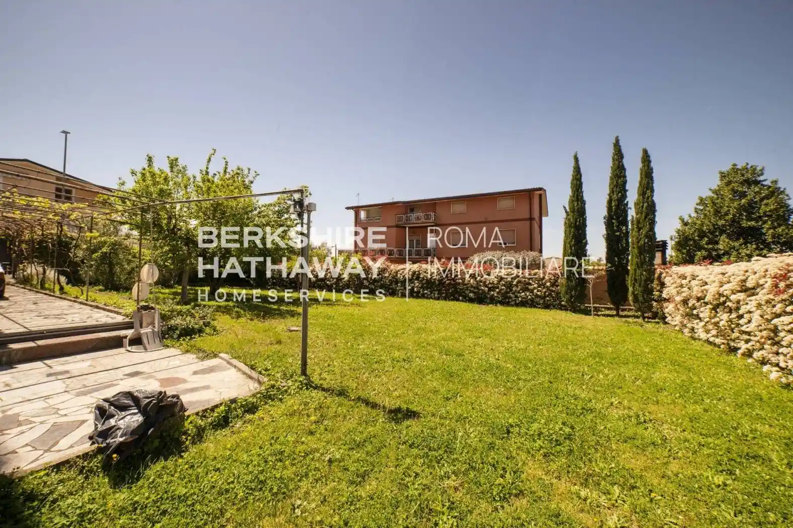 Casa indipendente in vendita a Roma