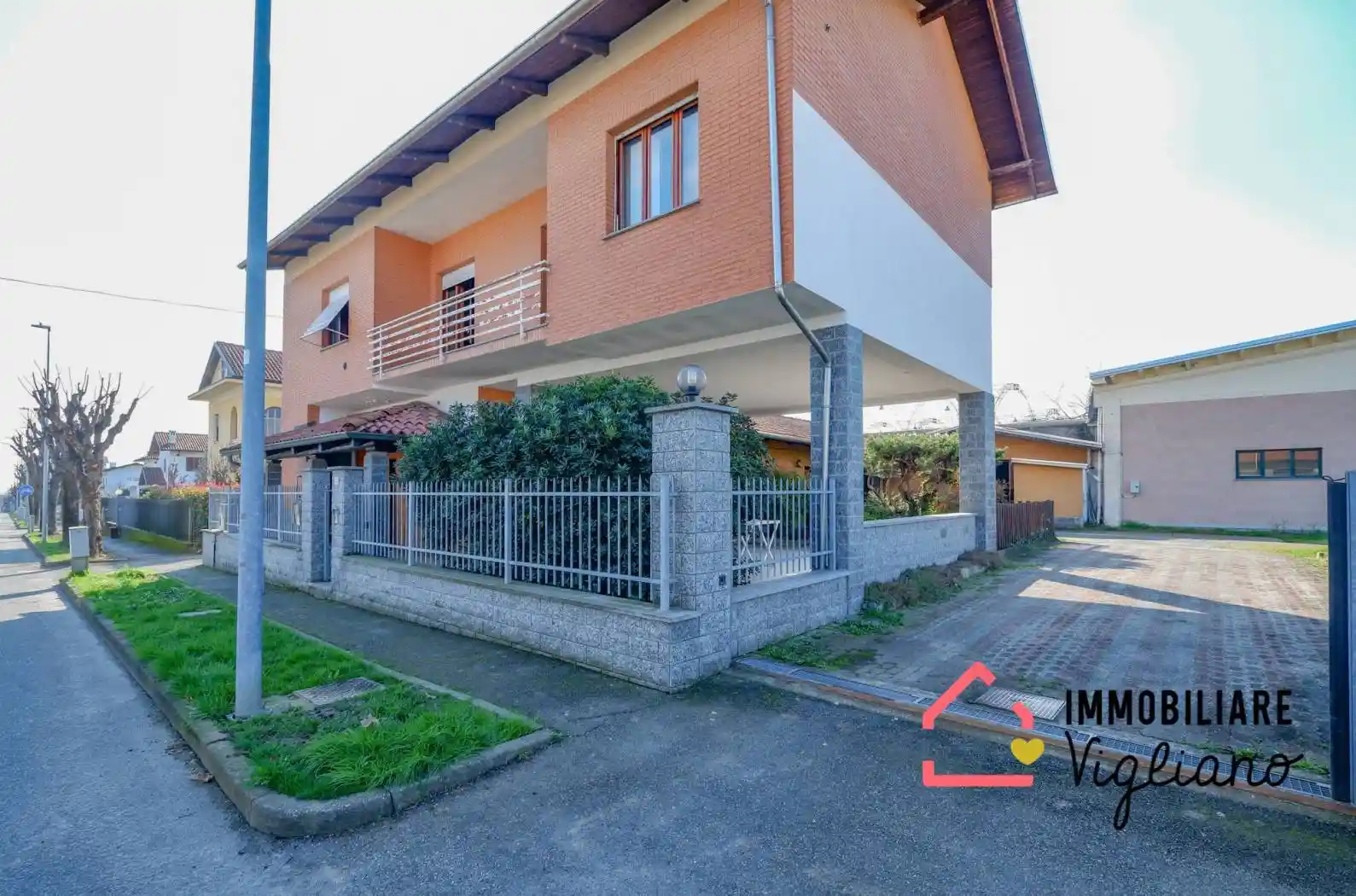 Villa in vendita a Vigliano Biellese