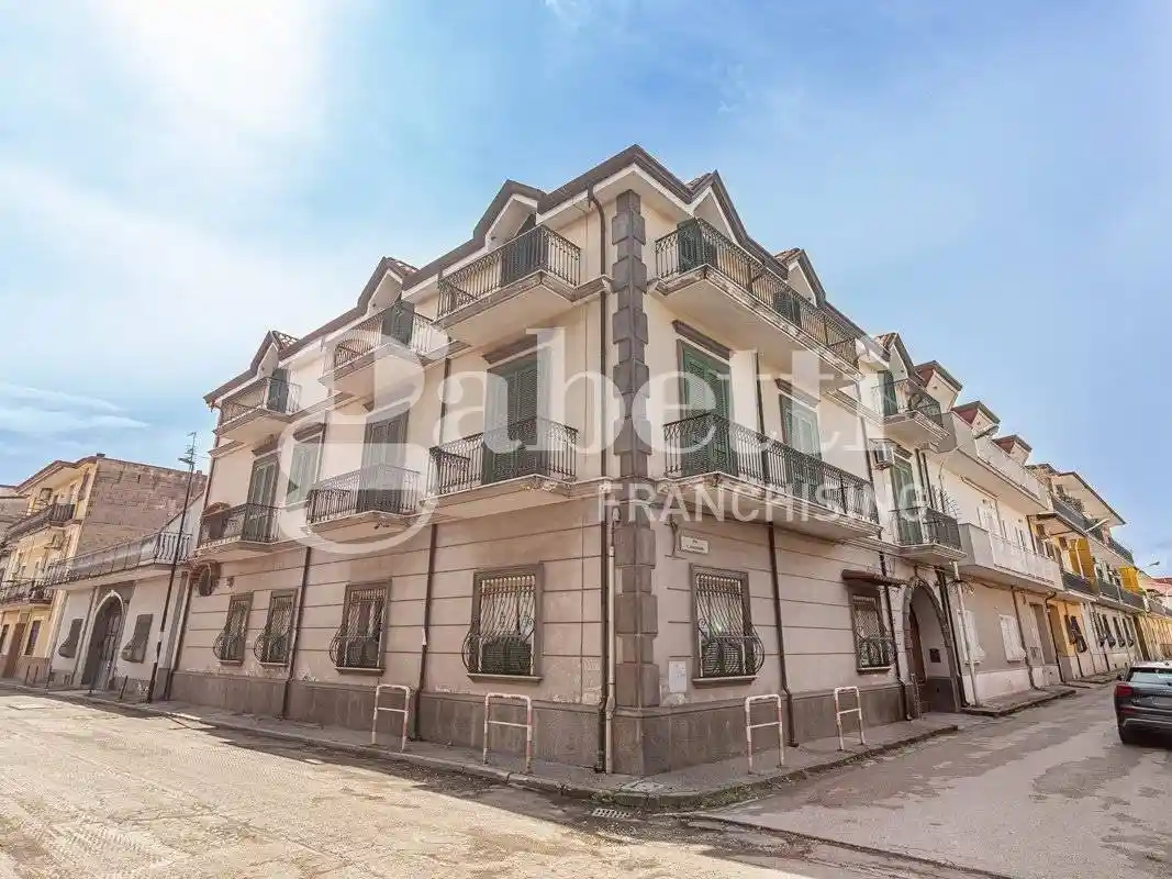 Palazzo - Edificio - foto 2