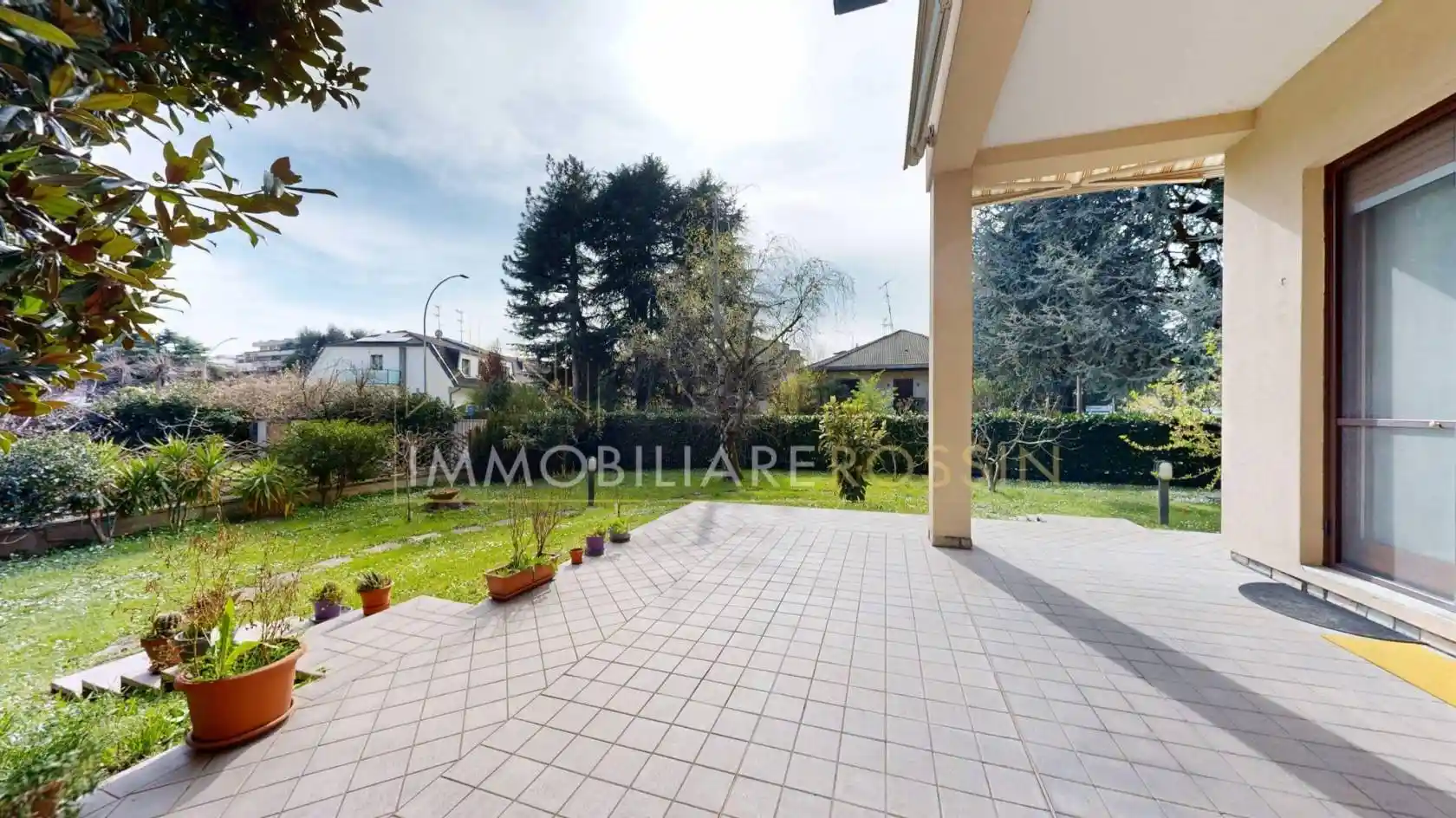 Villa in vendita a Trezzano sul Naviglio