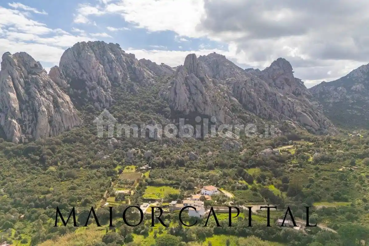 Villa unifamiliare via Zara snc, San Pantaleo, Olbia - foto 3