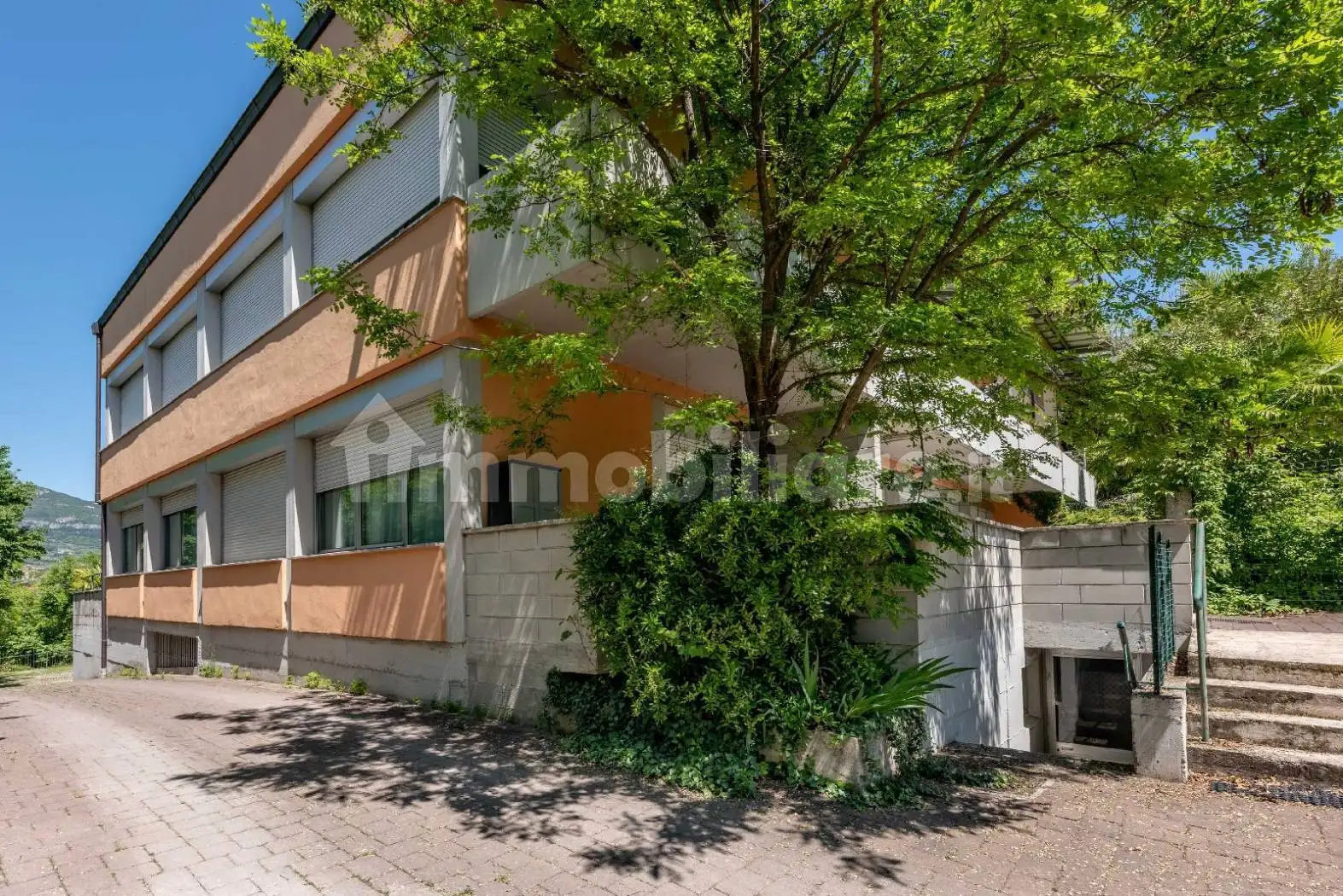 Palazzo - Edificio in vendita a Trento