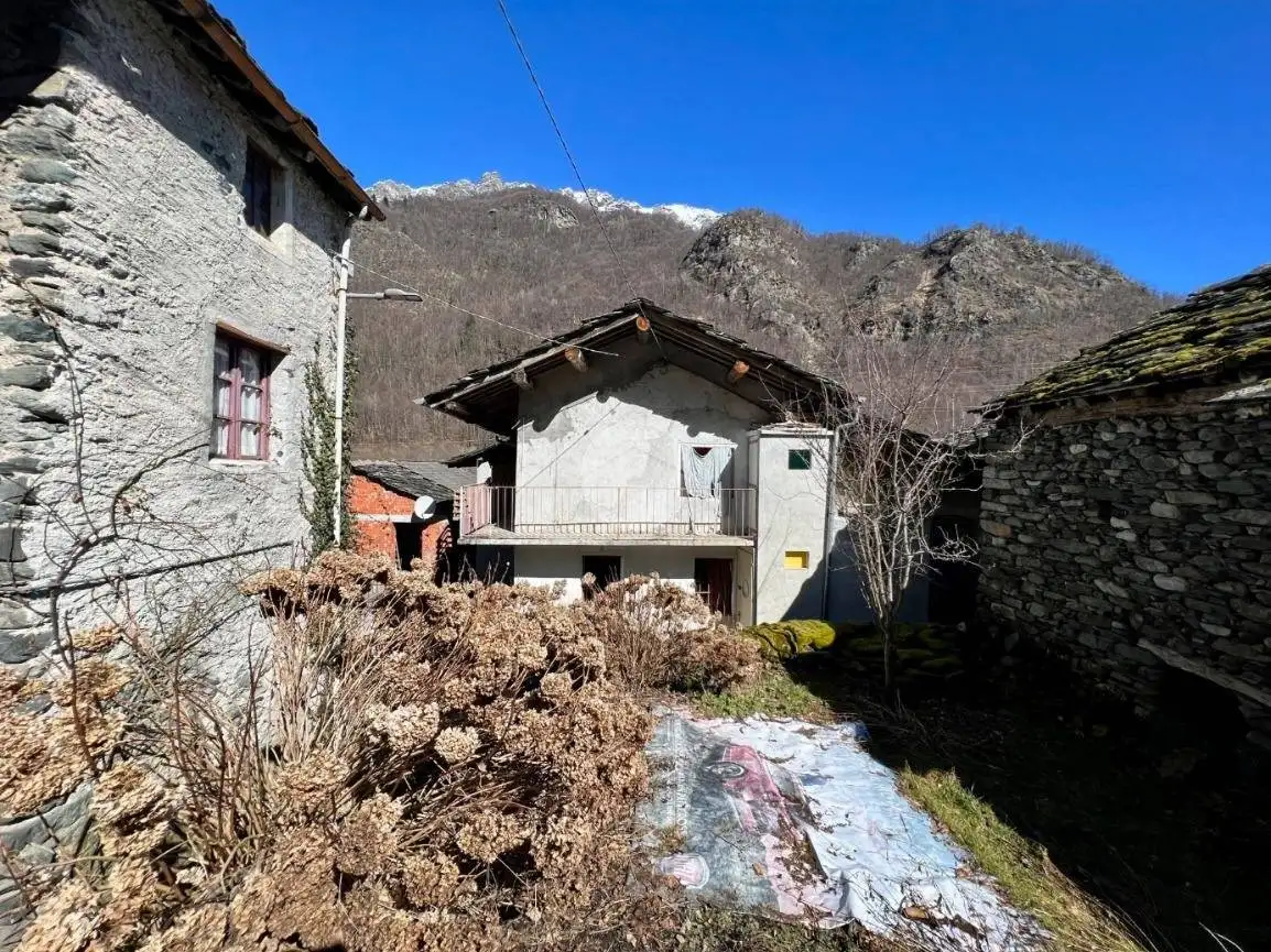 Casa indipendente in vendita a Lemie