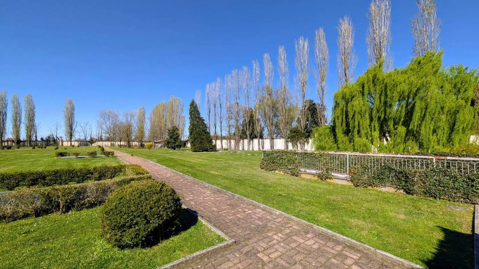 Casa indipendente in vendita a Cassinetta di Lugagnano