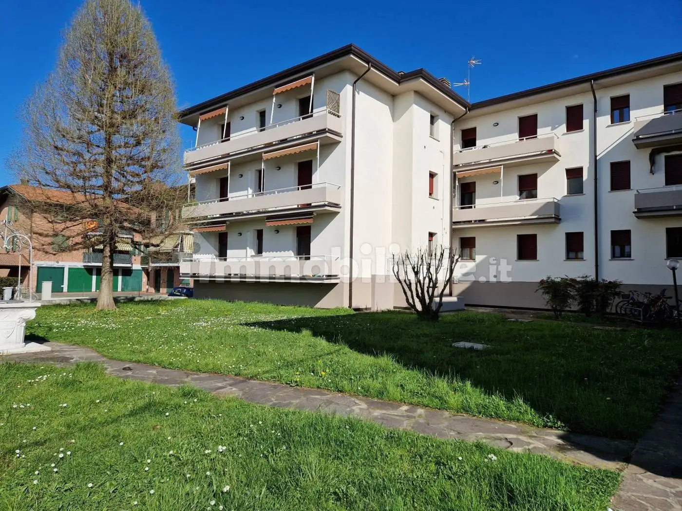 Appartamento in vendita a Cento