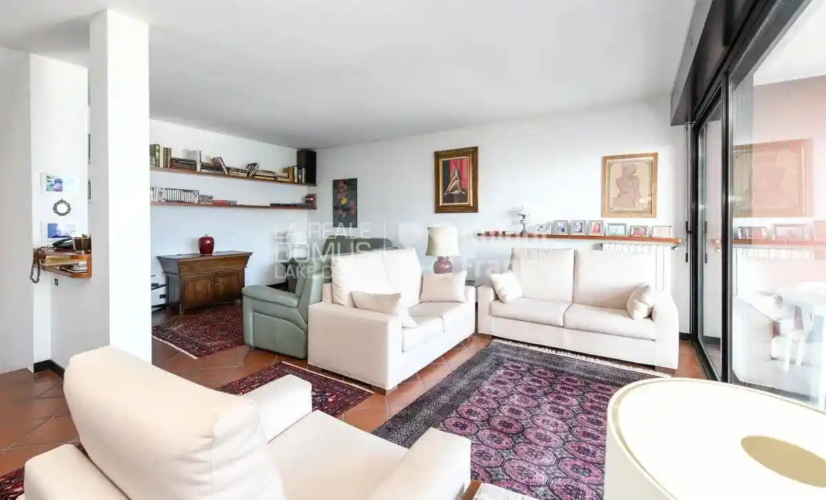 Villa unifamiliare, buono stato, 245 m², Nino Bixio, Como - foto 4