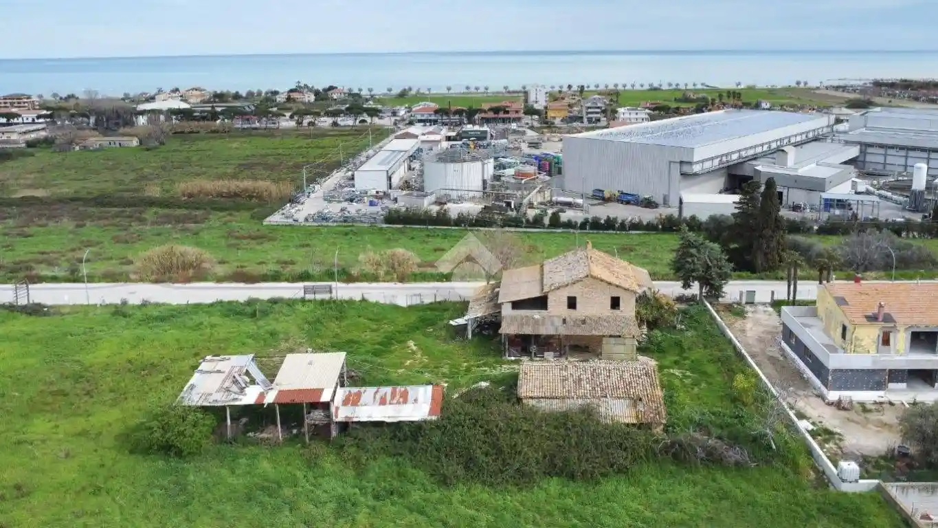 Rustico via Fonte della Marina 9, Centro, Roseto degli Abruzzi - foto 3