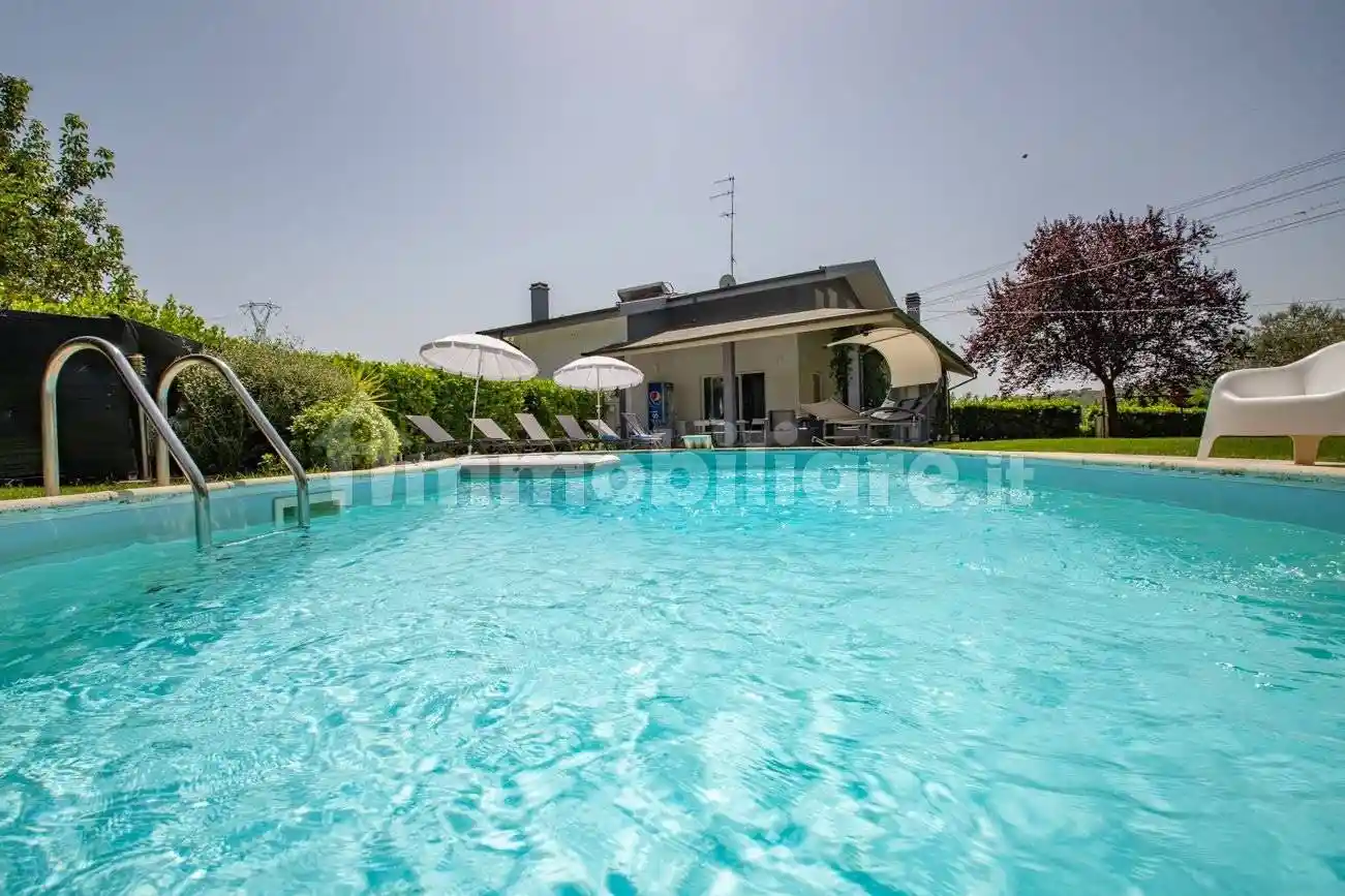 Villa bifamiliare, ottimo stato, 373 m², Collecorvino - foto 4