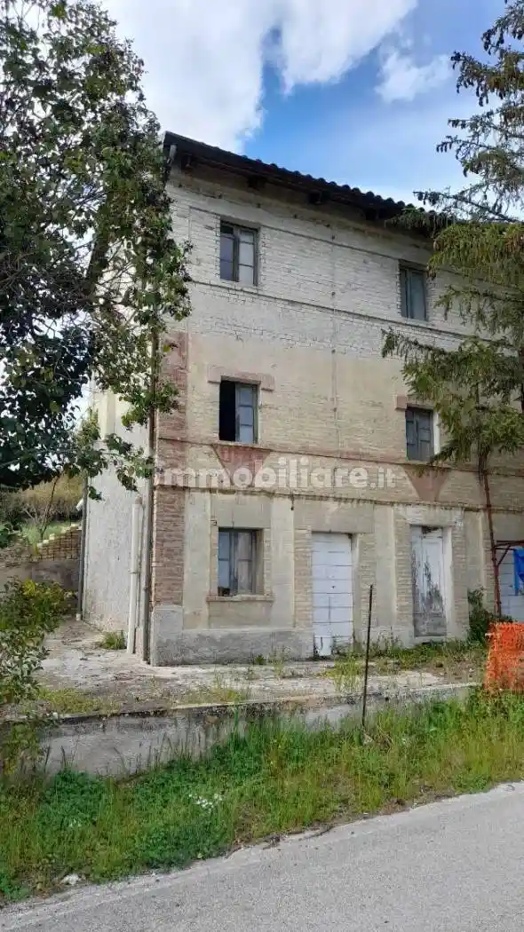 Villa in vendita a Montegiorgio