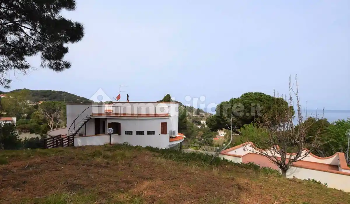 Villa in vendita a Marciana