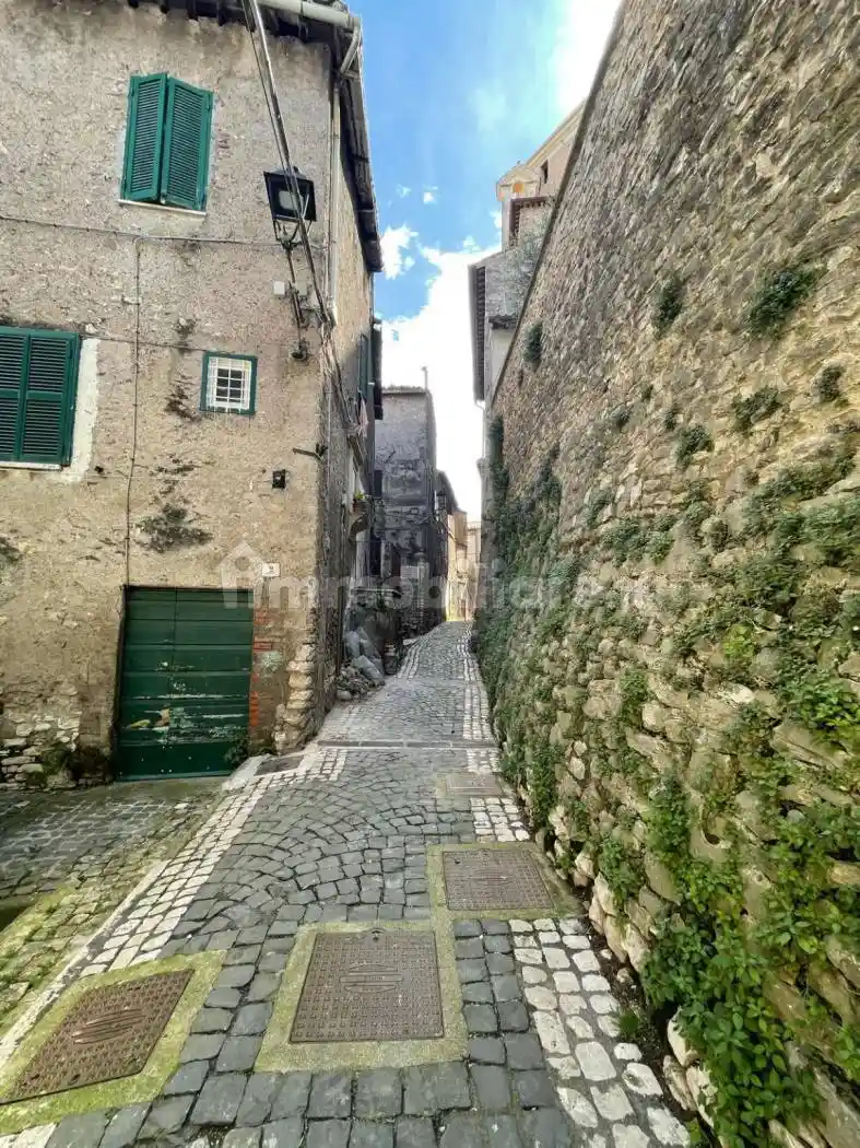 Appartamento in vendita a Castel Madama