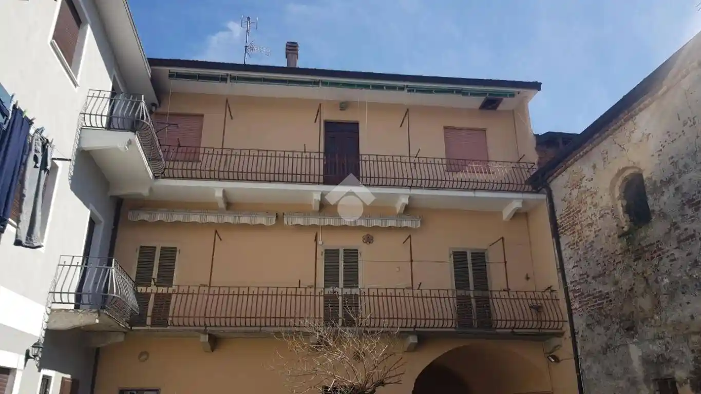 Casa indipendente in vendita a Pombia