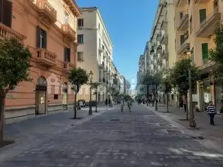 Appartamento in vendita a Salerno