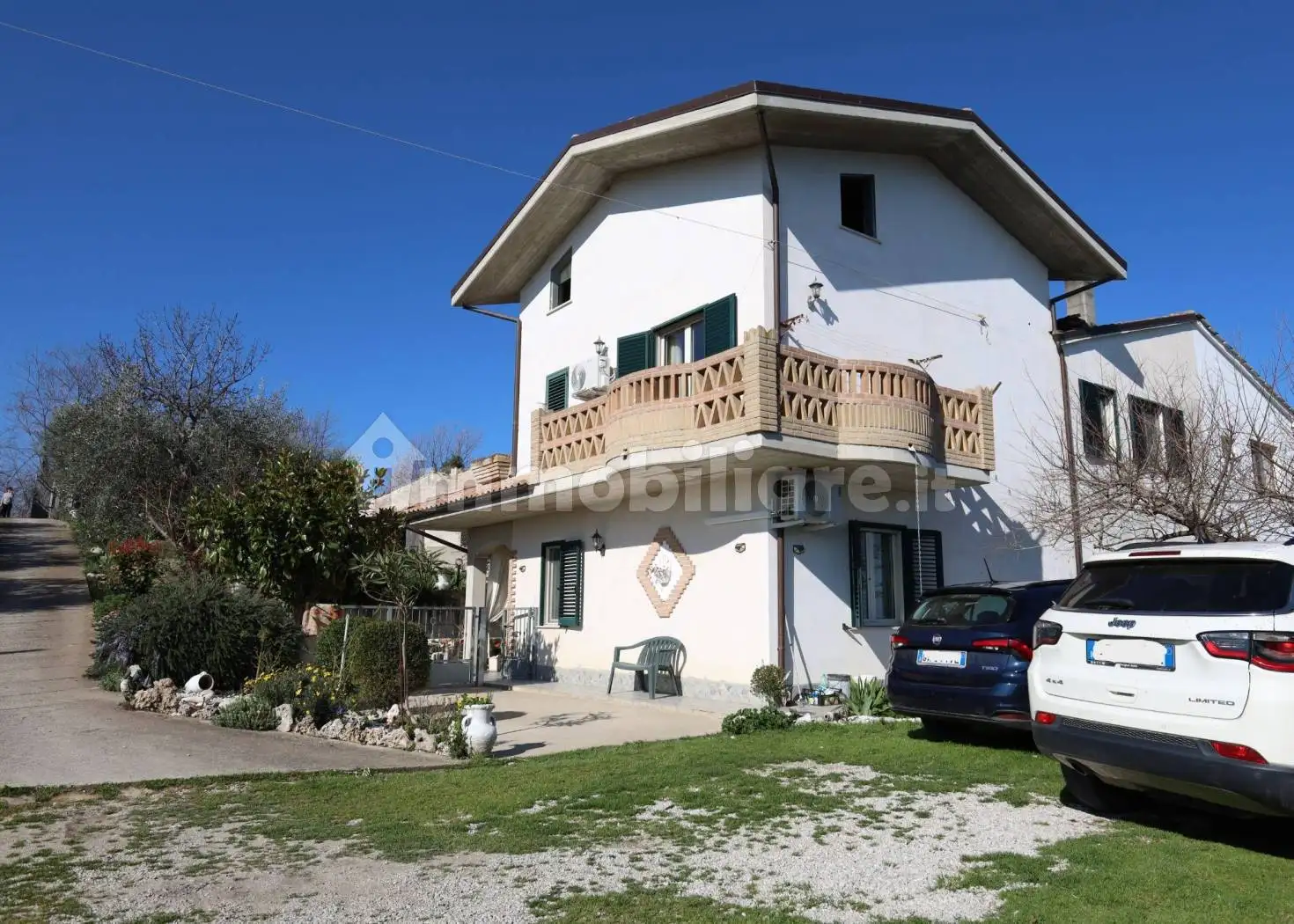 Villa in vendita a Cellino Attanasio