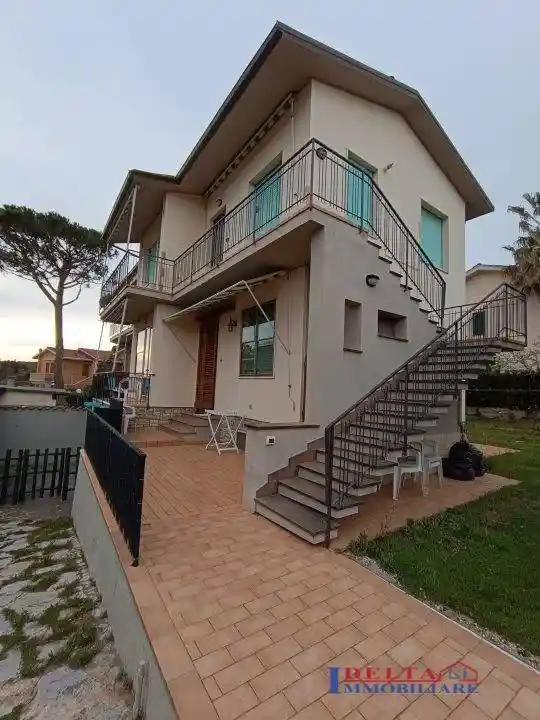 Casa indipendente in vendita a Rosignano Marittimo