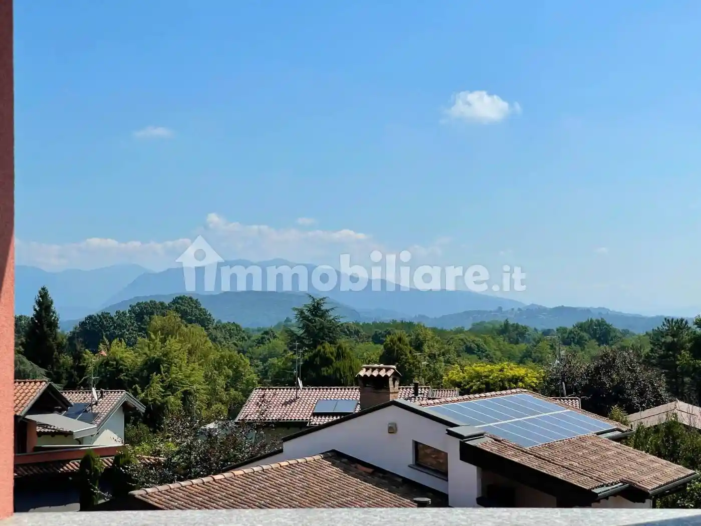 Villa in vendita a Albiolo