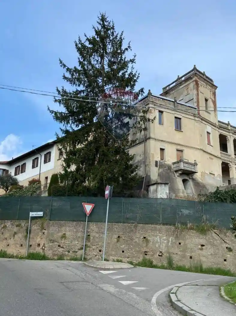 Casa indipendente in vendita a Gallarate