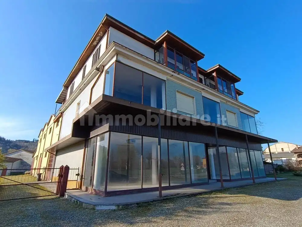 Palazzo - Edificio in vendita a Cerrina Monferrato