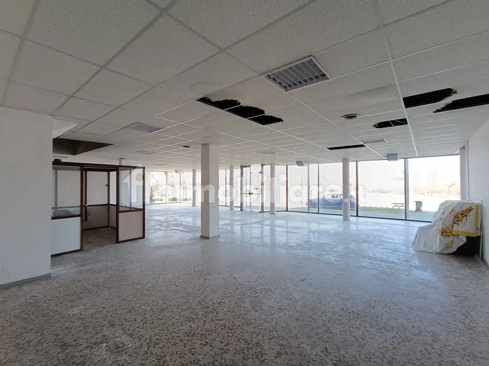 Palazzo - Edificio in Vendita - foto 2