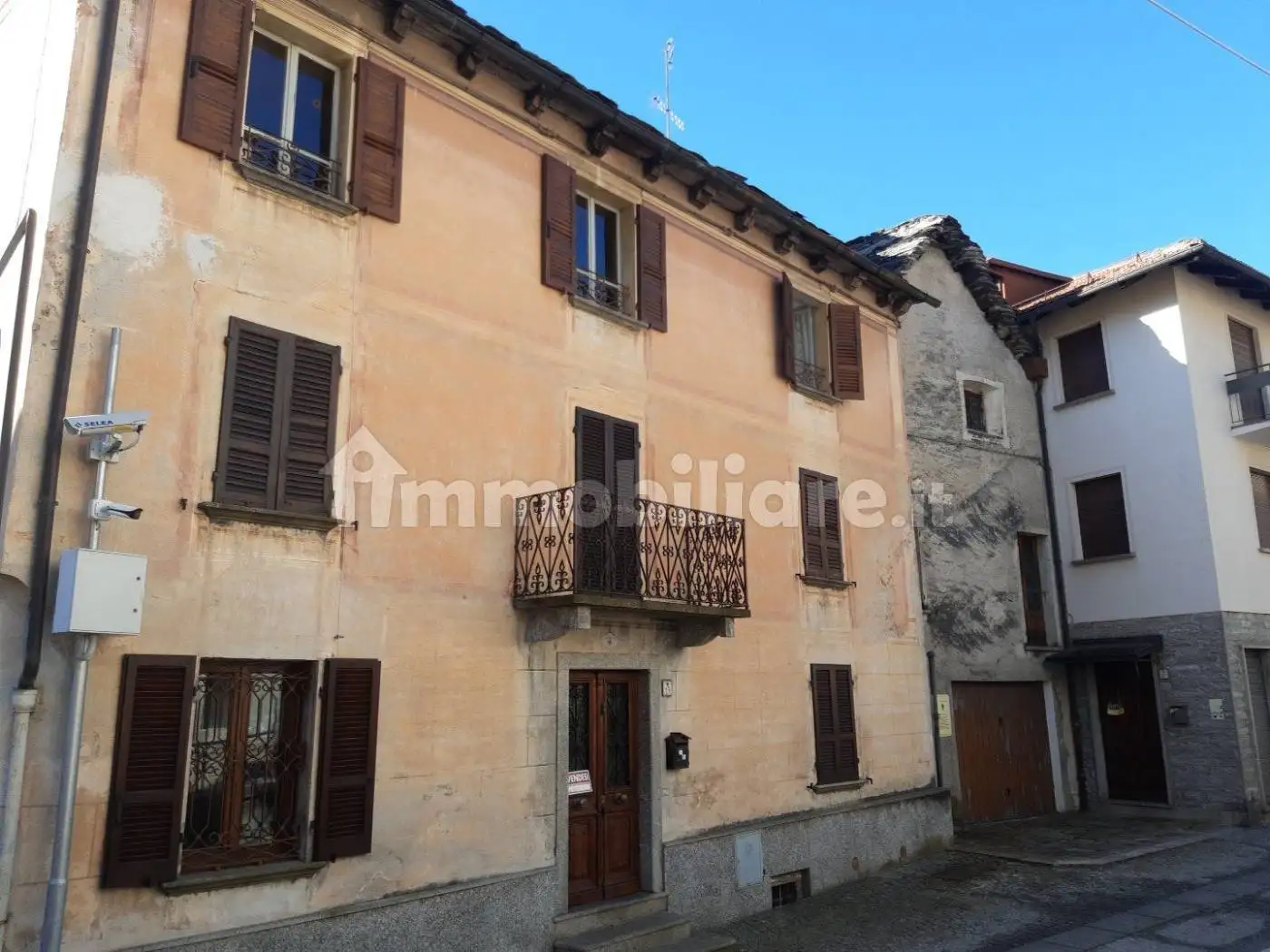 Casa indipendente in vendita a Craveggia