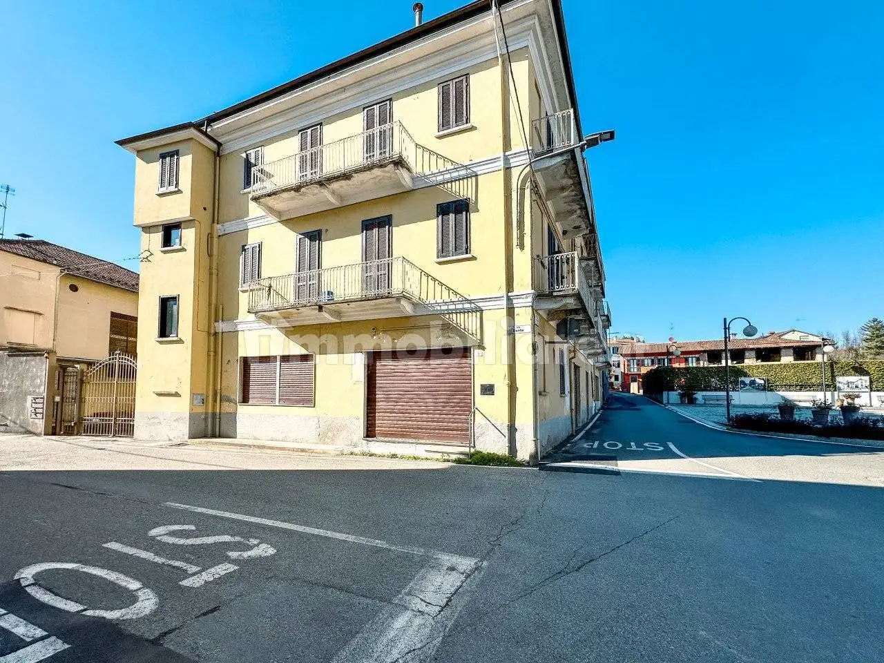 Palazzo - Edificio in vendita a Cavallirio