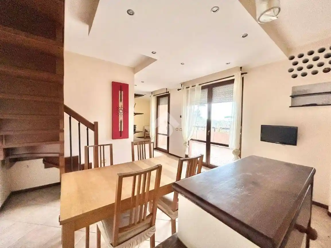 Trilocale buono stato, terzo piano, Divino Amore, Roma - foto 3