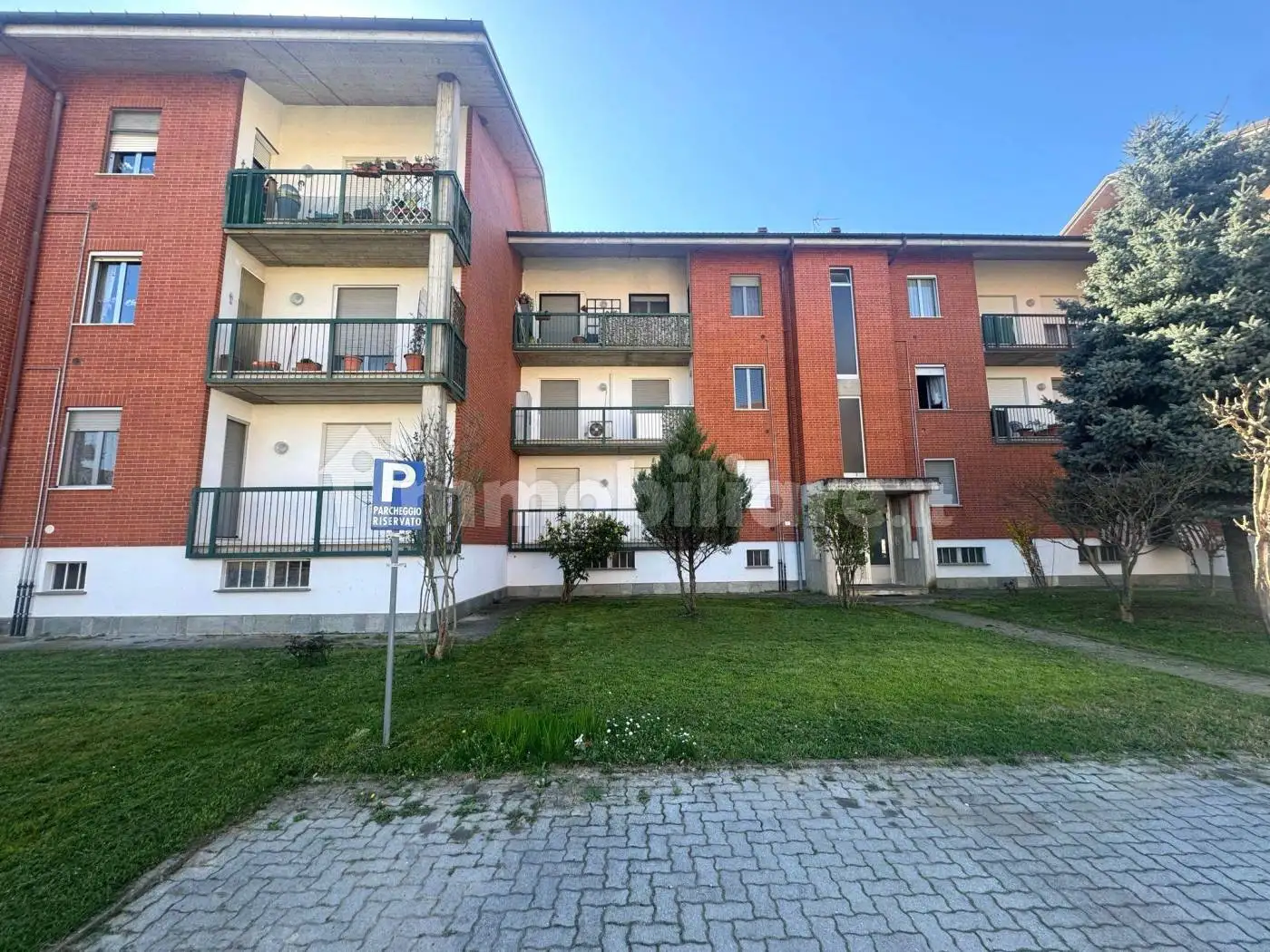 Appartamento in vendita a Ceresole Alba