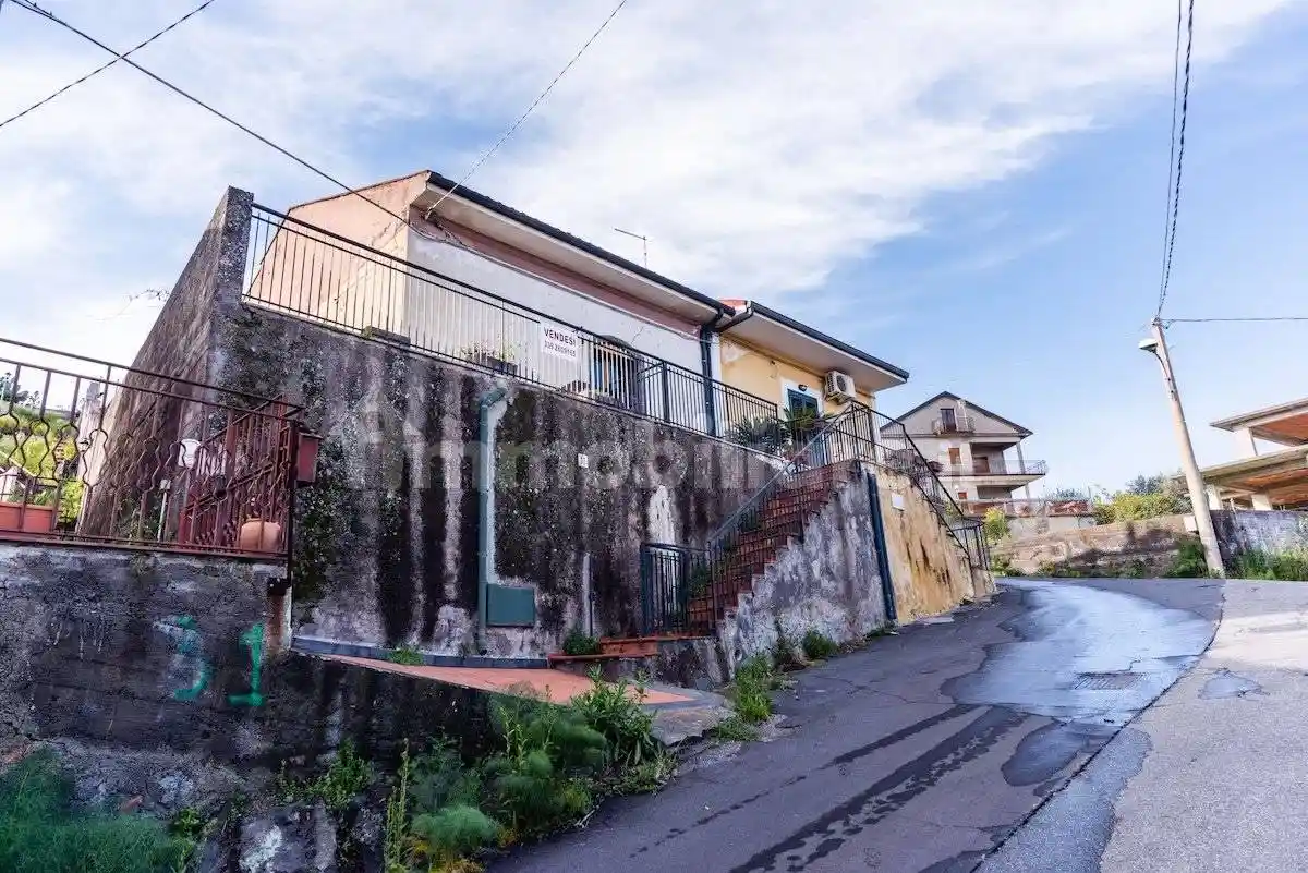 Casa indipendente in vendita a Viagrande