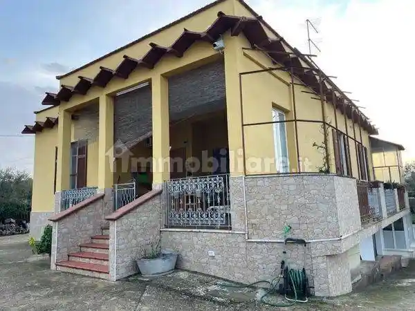 Villa in vendita a San Vito dei Normanni